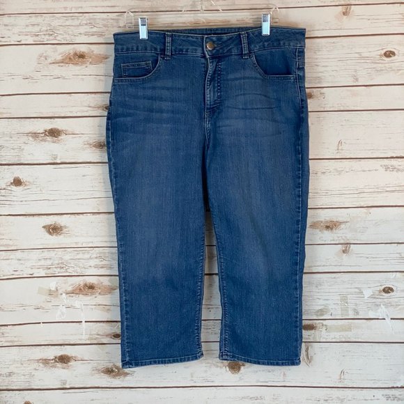 Riders by Lee Denim - Riders Lee Mid Rise Capri’s